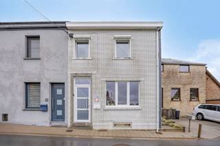 House for sale in Halle