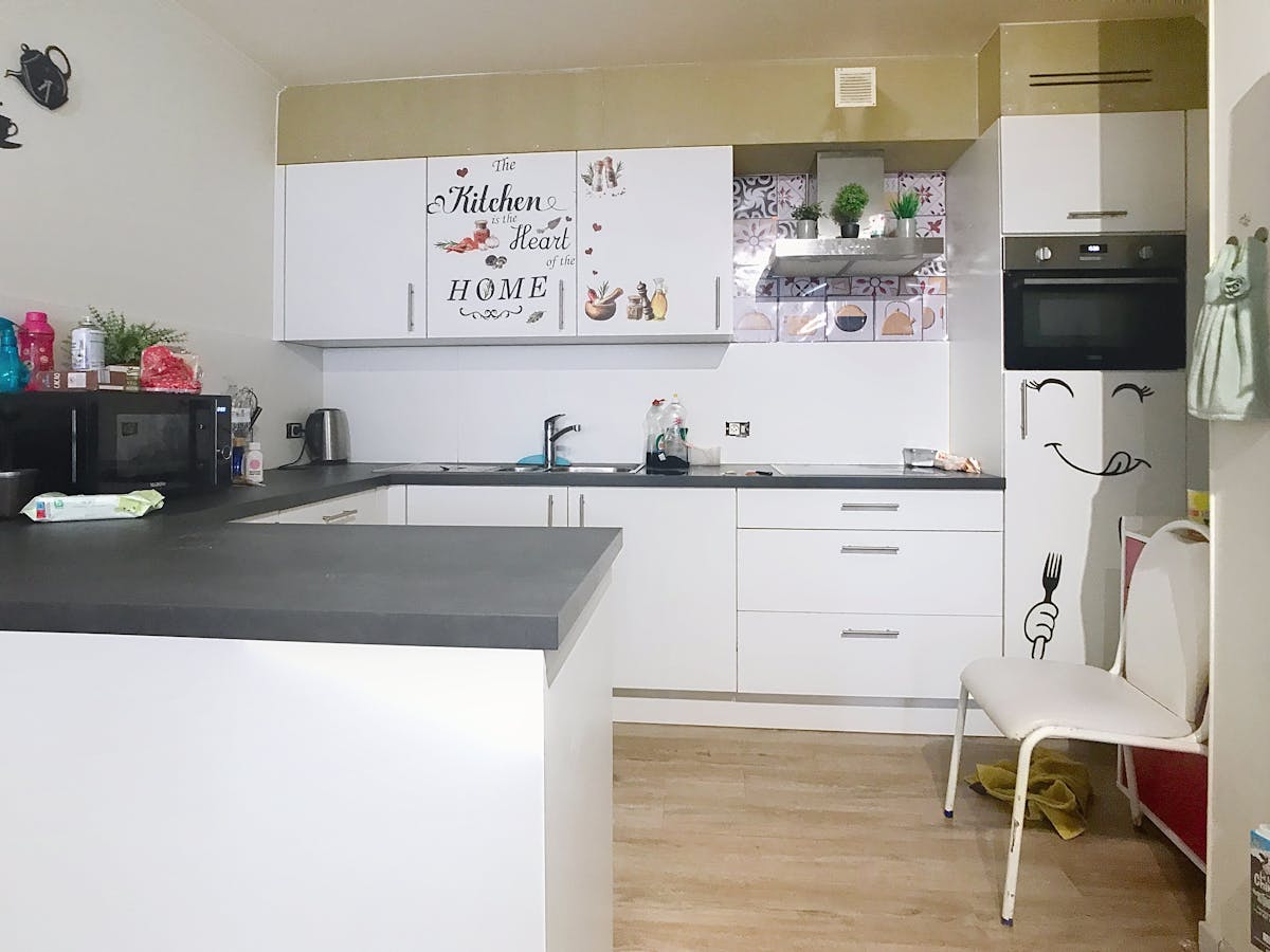 Instapklaar appartement met 2 slaapkamers te Izegem. - foto 4