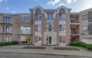 In het centrum van Paal op zoek naar comfortabel en energiezuinig wonen? Dit instapklare appartement met ondergrondse garage en een gunstige...