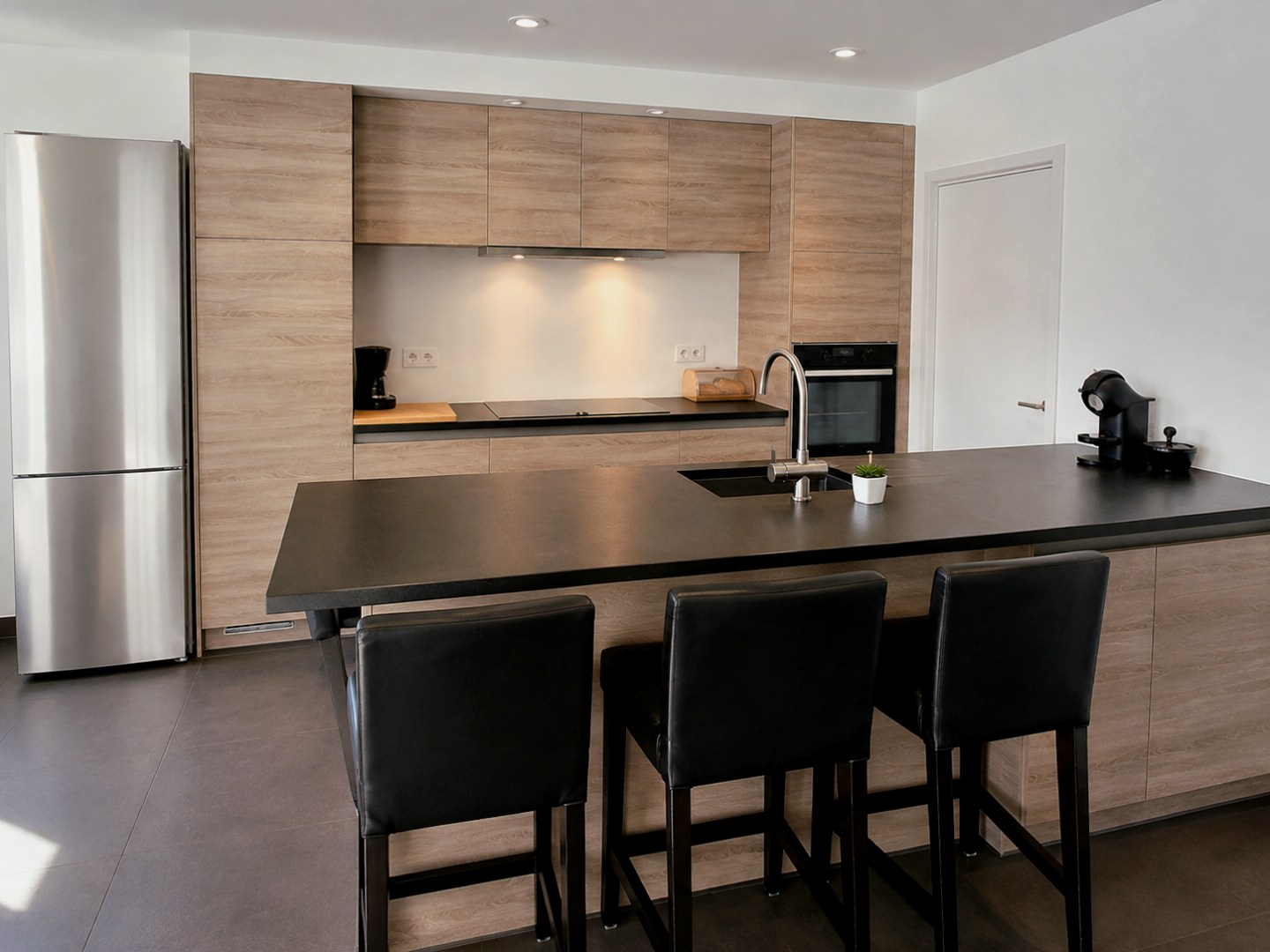 INSTAPKLARE EN ENERGIEZUINIGE WONING MET GARAGE EN ZONNIG TERRAS - foto 4