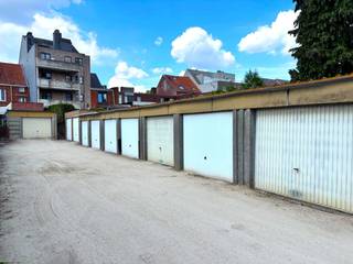 Garage à louer à Mol