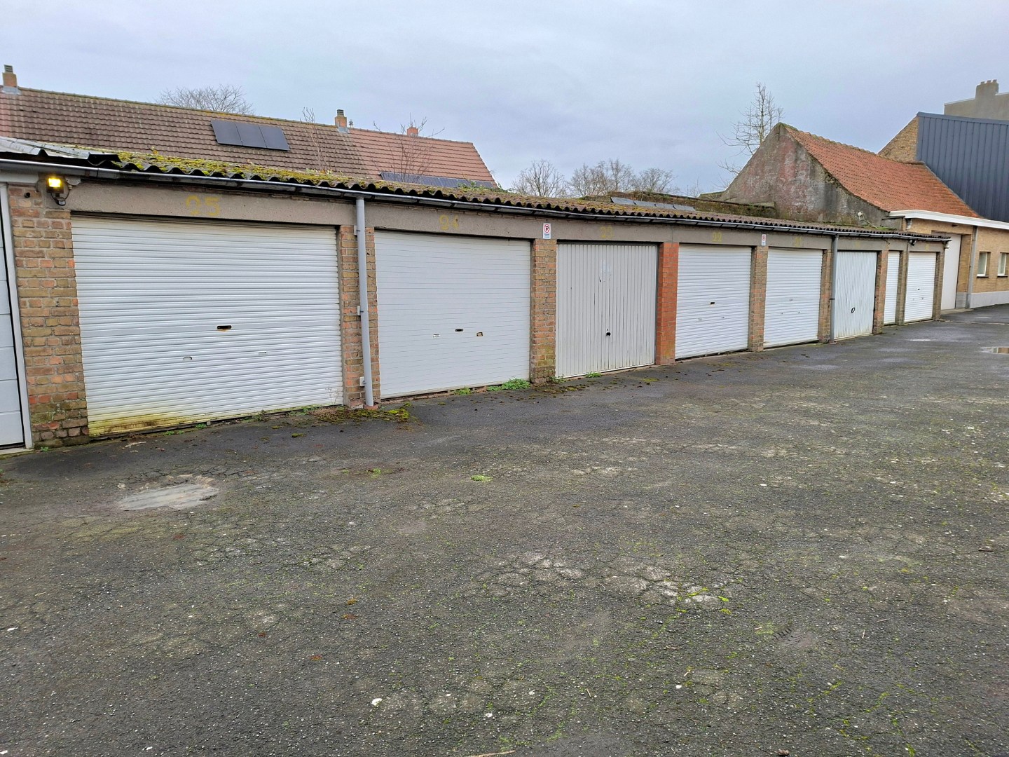 Garage for rent in Bruges - photo 2