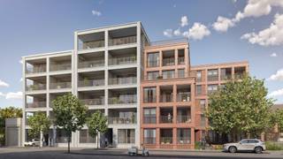 <p>Zegelpark brengt een frisse wind in de stad: een duurzaam en betaalbaar nieuwbouwproject met 34 stijlvolle appartementen <span>(waarvan 25 reeds verkocht) </span>op de hoek van de Zegelstraat en de Hogeweg. De ligging is centraal, rustig en naast een prachtig oud schoolgebouw dat zijn authentieke charme behoudt.<br /><br />DE WERKEN VAN DIT NIEUWBOUWPROJECT ZIJN REEDS VAN START GEGAAN.</p>
<p>De volledig verharde binnentuin maakt plaats voor een groene, autoluwe parkoase met hoge bomen, een waterpartij, gezellige bankjes en een natuurlijke omheining. Een plek waar bewoners elkaar ontmoeten, ontspannen of tot rust komen.</p>
<p>Fietsers genieten van een ruime en veilige fietsenstalling, terwijl auto’s discreet ondergronds kunnen parkeren in de kelder.</p>
<p>De architectuur van Zegelpark ademt kwaliteit en duurzaamheid. Elk appartement beschikt over een doordachte indeling, royale terrassen en hedendaagse afwerking. Warmtepompen en zonnepanelen zorgen voor een energiezuinige en toekomstgerichte woonervaring.</p>
<p>Langs de straatzijde blijft de majestueuze boom op de hoek behouden, omringd door nieuwe groenzones die het karakter van het project versterken.</p>
<p>Zegelpark speelt in op de nood aan duurzame én betaalbare nieuwbouwwoningen. Compacte, efficiënte appartementen bieden starters een ideale eerste thuis, terwijl de grotere units ruimte bieden aan gezinnen die in de stad willen blijven wonen.</p>
<p>Opnieuw een mooie ontwikkeling gebracht door Van Halme Project ontwikkeling in samenwerking met stabiele, kwalitatieve aannemer ABHR en creatief design architectenbureau AP-R.<br /><br />Koop vandaag aan het gunsttarief van 6% BTW, onder voorwaarden.</p>
<p>Contacteer LISTED voor een persoonlijke projectbespreking: +32 3 283 51 51.</p>
