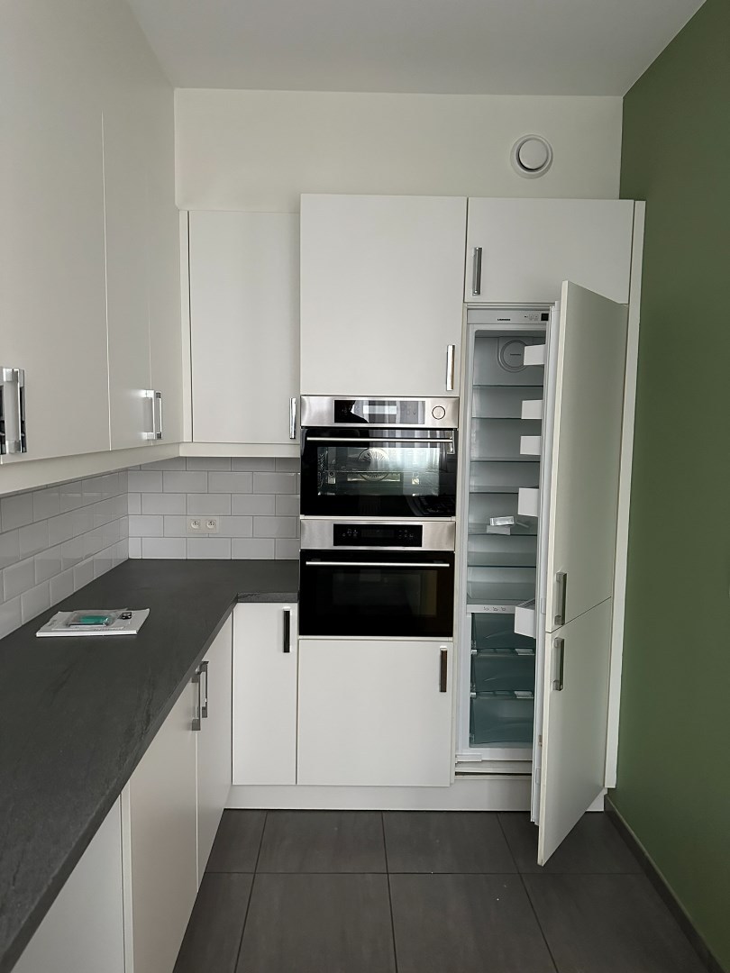 Gelijkvloersppartement met 3 slpk, dubbele garage, tuin en ruime kelder (120 m²) - foto 5