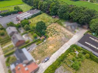 Industrieel projectgrond van ca. 3579m² te koop in Ingooigem. Op strategische ligging tussen en Vichte en Ingooigem. Kenmerken:KAVEL 1A: 1.074m²KAVEL 1B: 69m²KAVEL 2: 2.436 m²KAVEL 8 (Bos): 610m²Ligging: Achterliggend, langs invalswegBestemming: IndustriezoneDe plannen met alle bouwmogelijkheden zijn aanwezig en direct op aanvraag beschikbaar.Interesse? Contacteer ons voor de plannen of meer informatie.Bent u op zoek naar bedrijfsvastgoed bestaande uit industriegrond te koop in regio Kortrijk? Aarzel dan zeker niet om ons te contacteren op het nummer 056 21 11 11.Bestuursmaatregelen in het maatregelenregister: in aanvraag