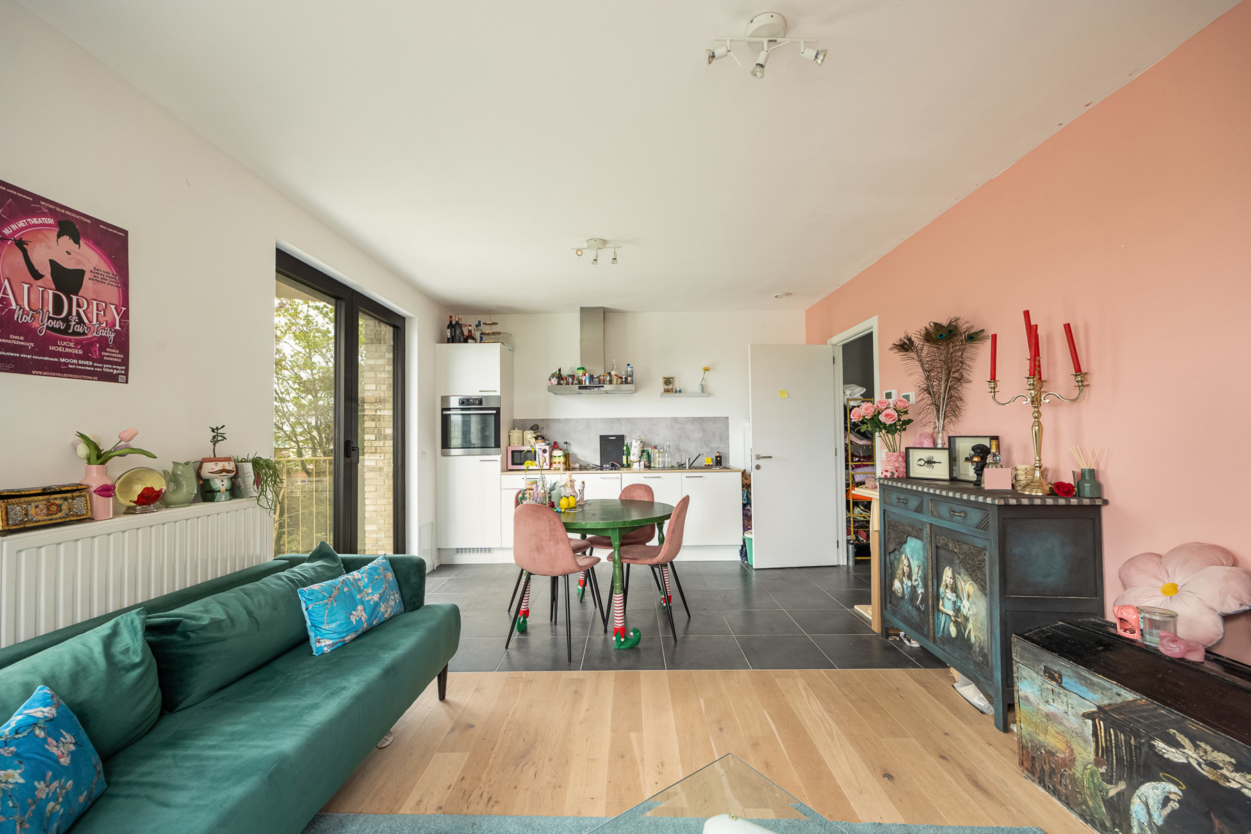 Modern 1-slaapkamerappartement met terras - foto 4