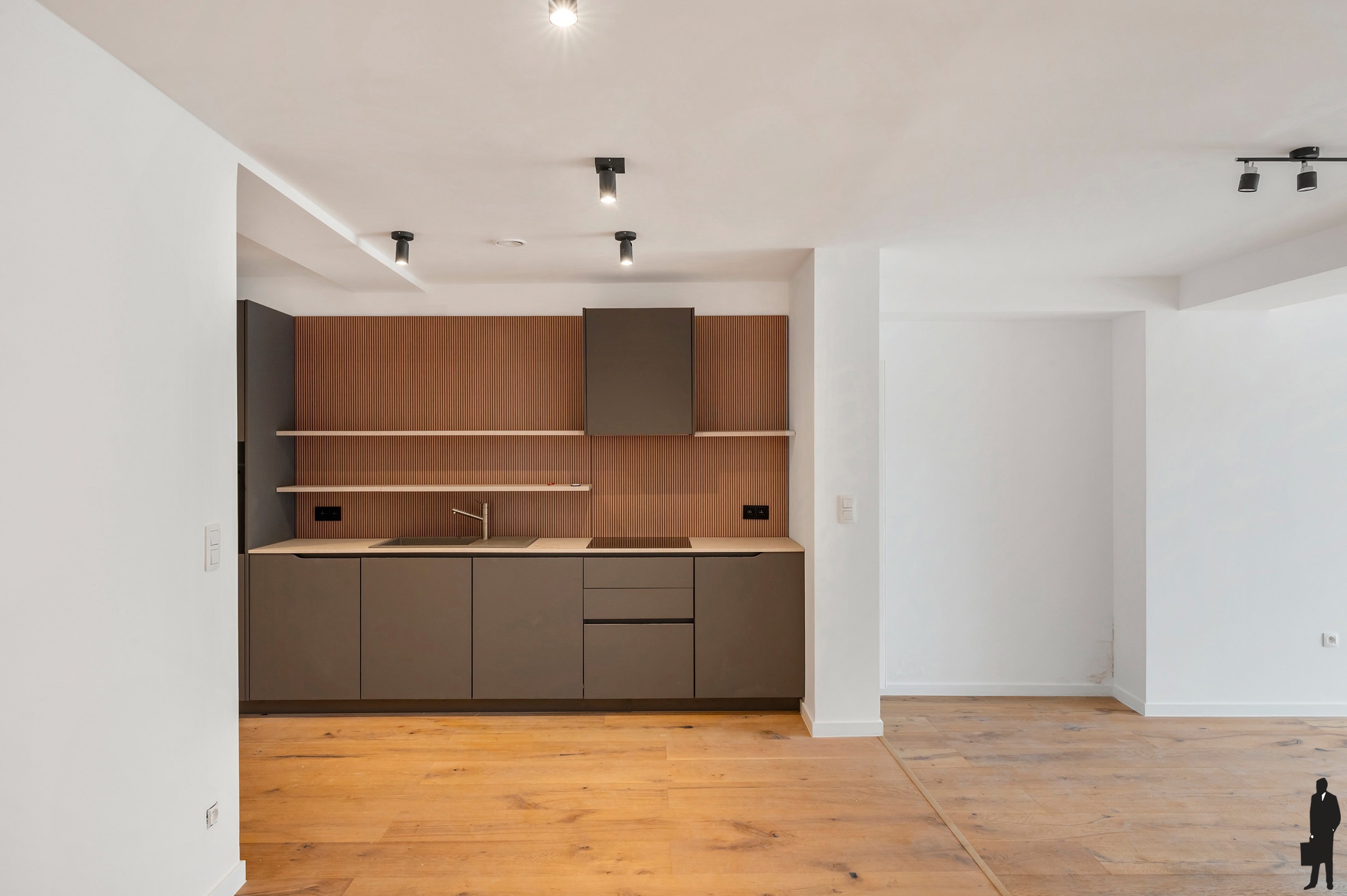 Prachtig gerenoveerd appartement (105 m²) met 2 slk’s en ruime tuin (190 m²) nabij centrum Mechelen. - foto 5