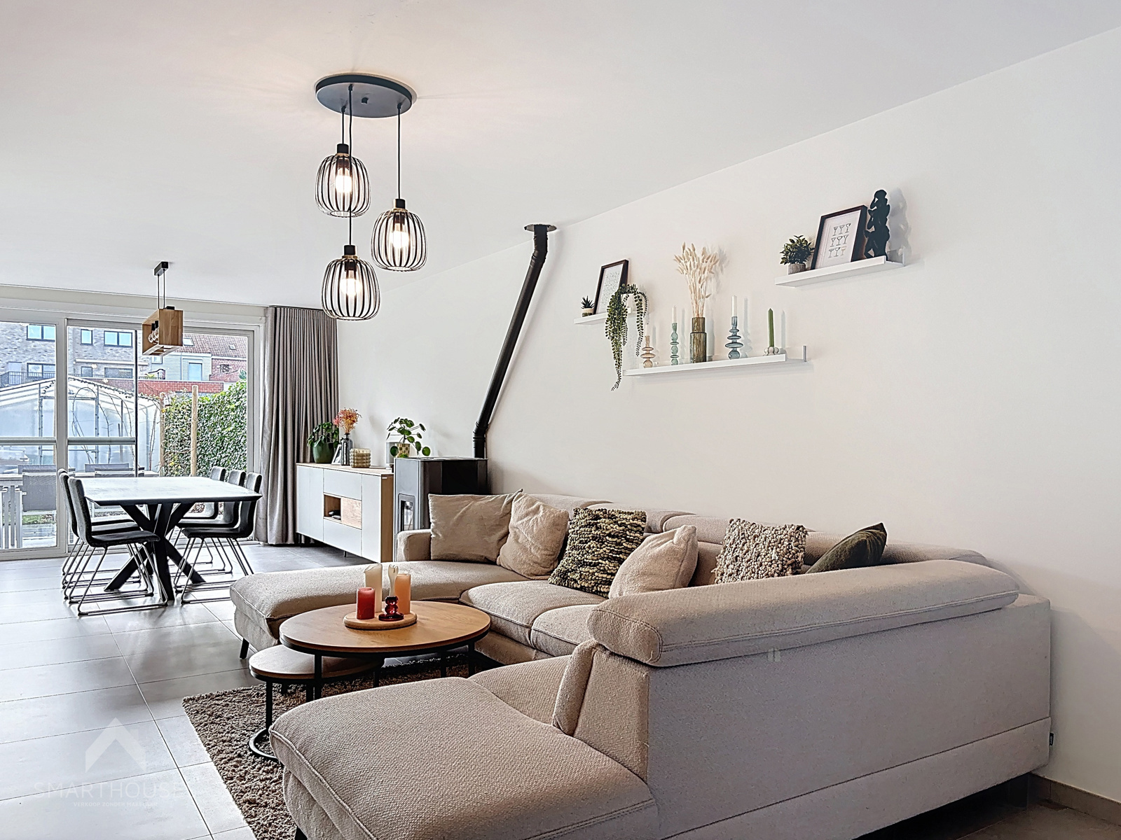 Centraal gelegen woning met 4 slaapkamers en garage - foto 4