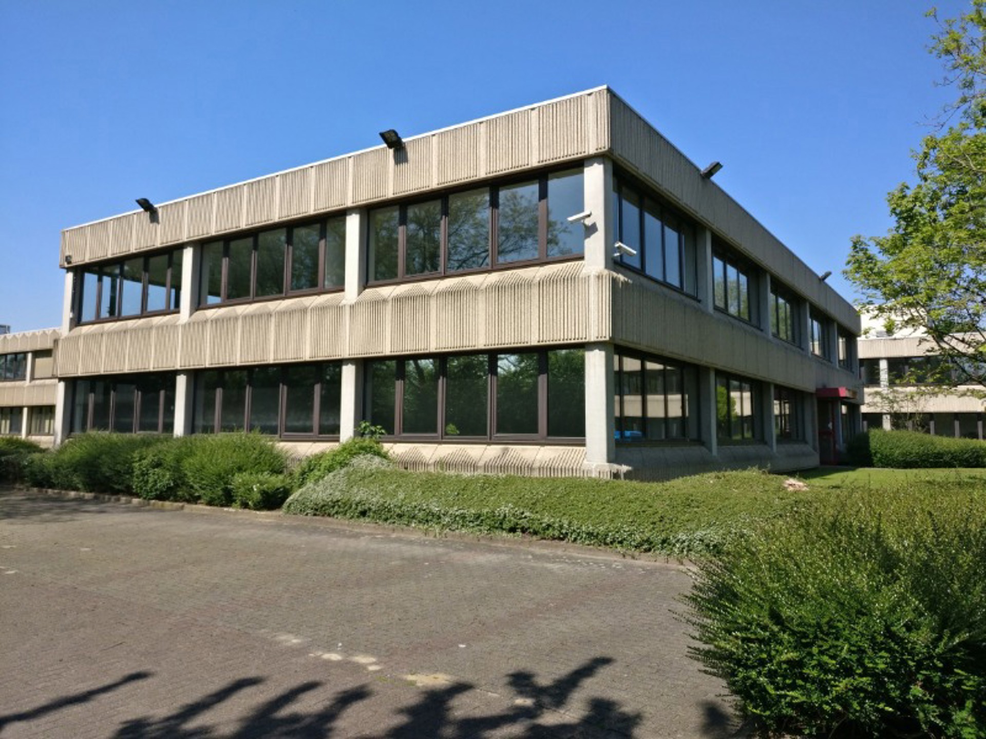 Commercial for rent in Zaventem - photo 1