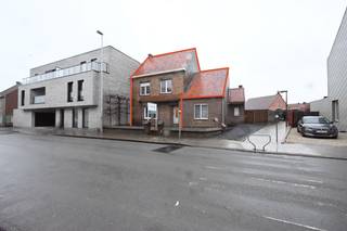Deze gezellige en ruime woning is gelegen in de Sint Jansstraat 59 in Staden, op wandelafstand van het centrum en alle voorzieningen.Op het...