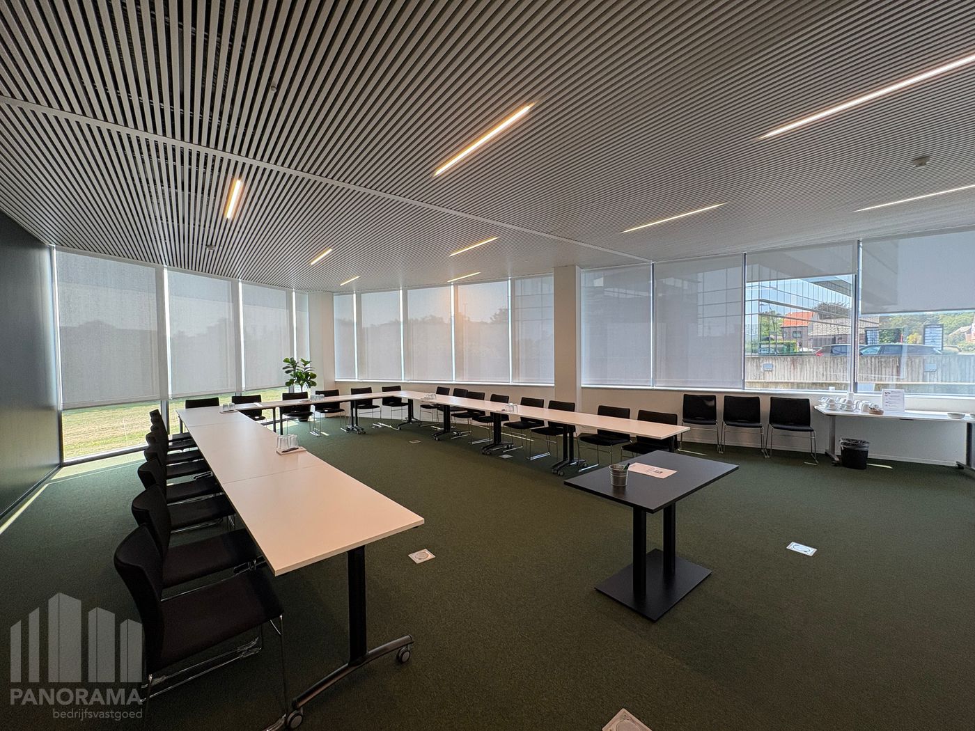 205 m² high-end kantoorruimte op een topligging naast de E40 - foto 4