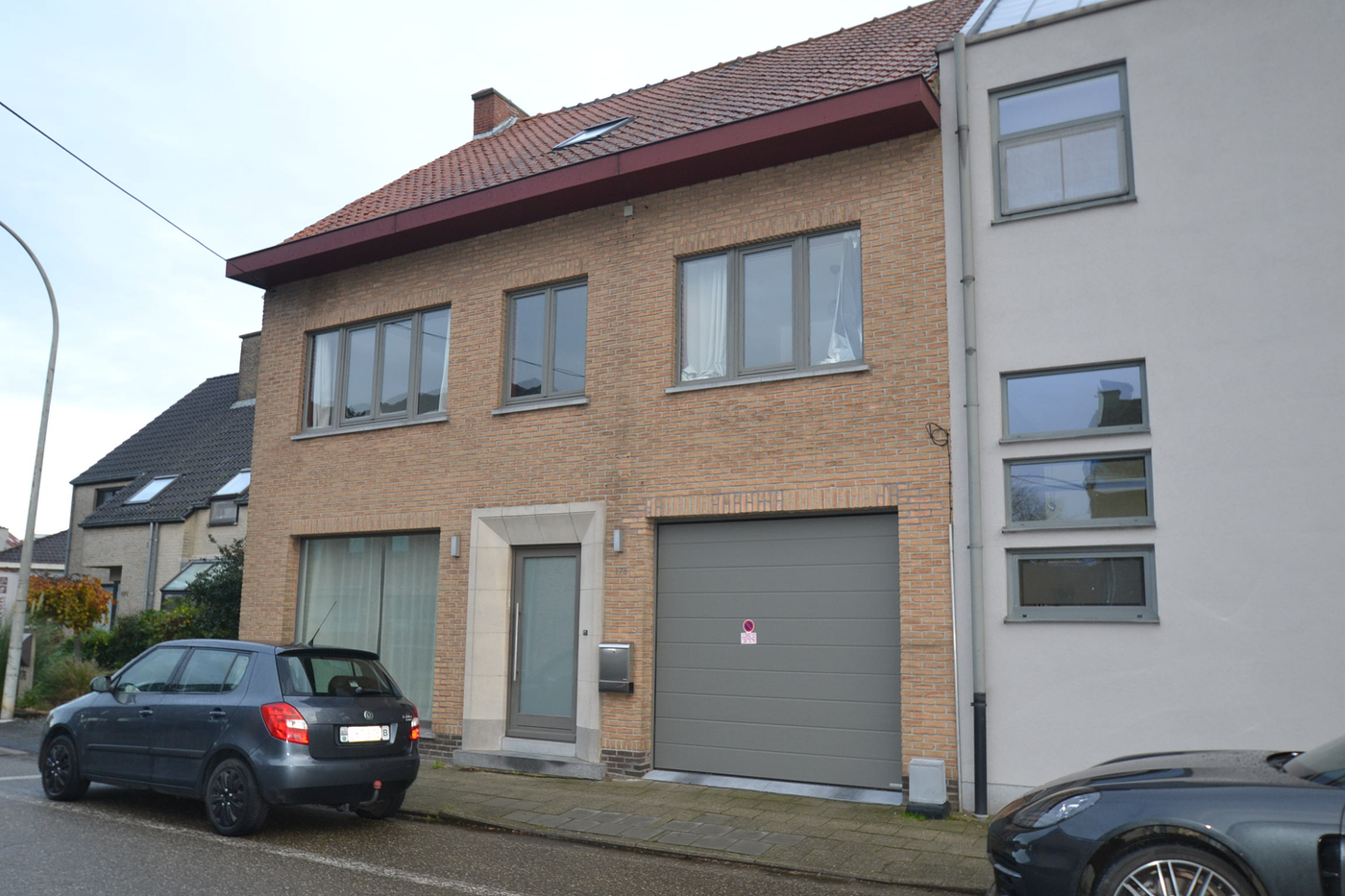 Ruime woning met garage - foto 1