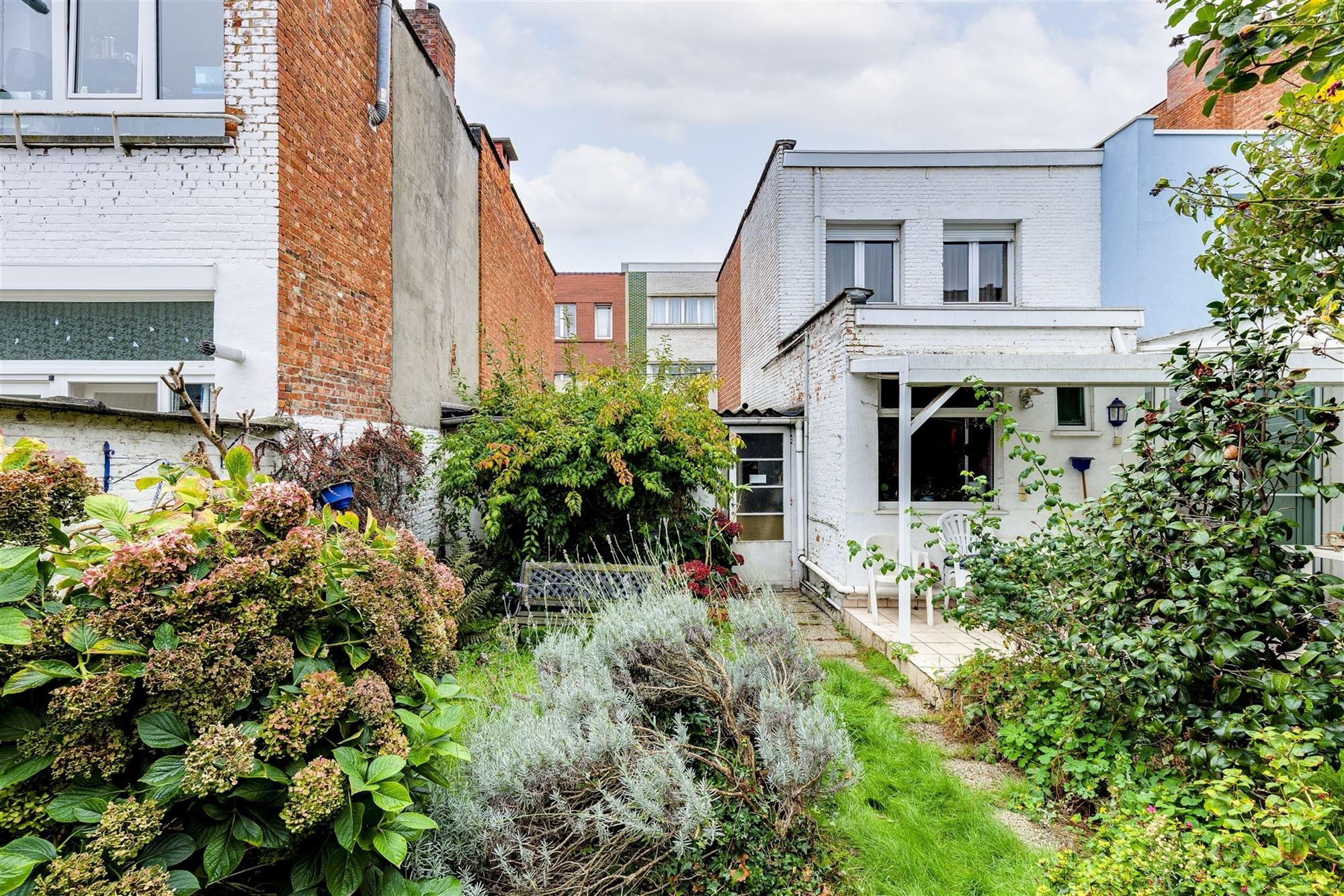 Woning met naastgelegen bouwgrond - foto 5