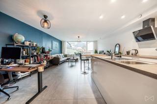 We Invest Malmedy biedt u dit mooie appartement aan op de begane grond van een rustige, kleine residentie (4 appartementen). Het gebouw is in...