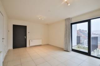 Op een uitstekende locatie, op de grens van Mortsel en Berchem, bevindt zich dit charmante 1-slaapkamerappartement met terras. Ideaal voor...
