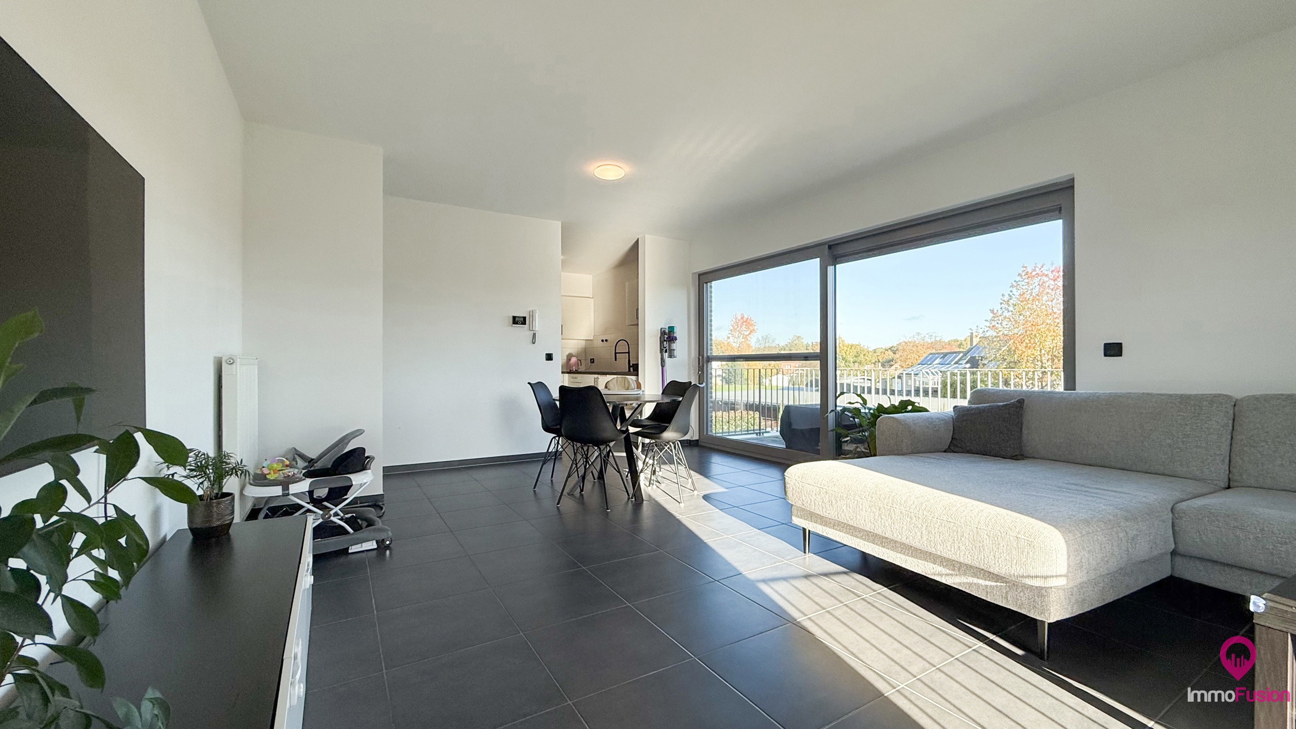 Instapklaar app met garagebox en 3slpk + ideale ligging! - foto 4