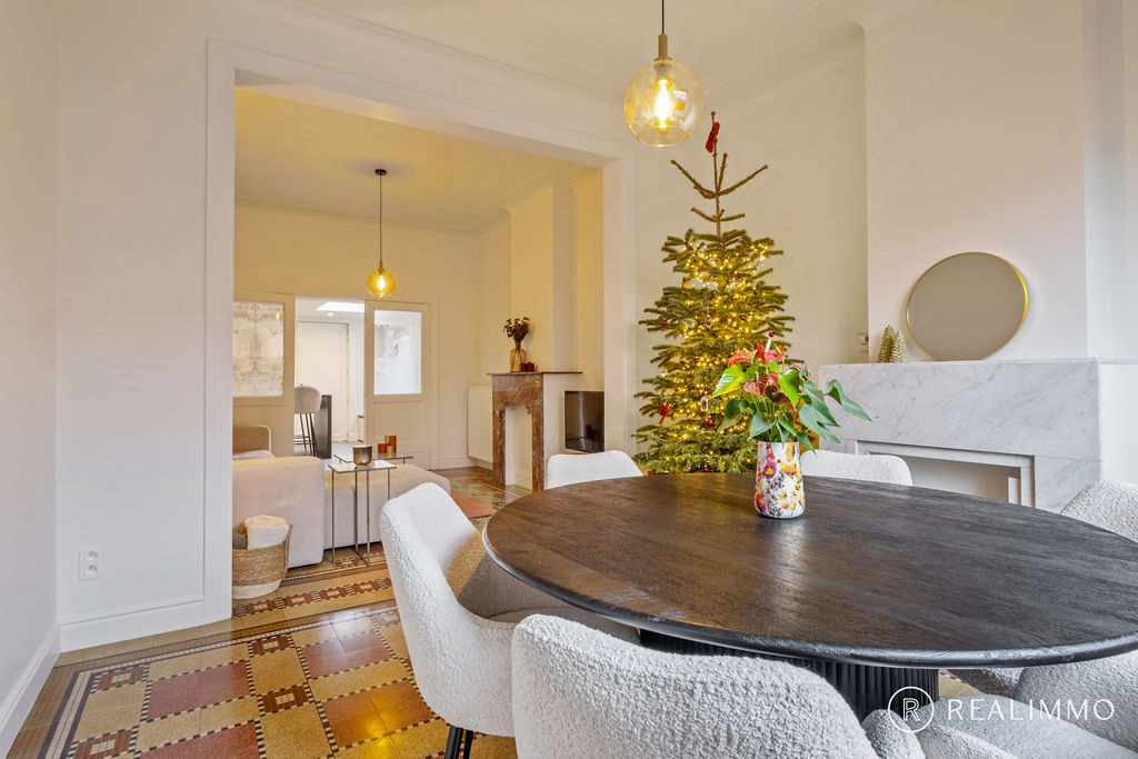 Stijlvol gerenoveerde woning met 4 slaapkamers - photo 5