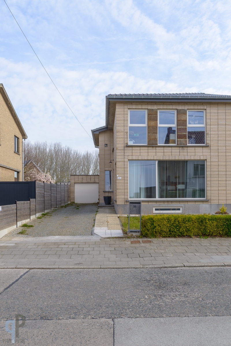 Totaal gerenoveerde woning met 4 slaapkamers en een loods - photo 3