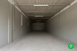 Deze opslagruimte heeft een oppervlakte van 100m², gelegen langs de Wikkelaarstraat te Vladslo (Diksmuide).Dit is enkel voorzien als opslagruimte...