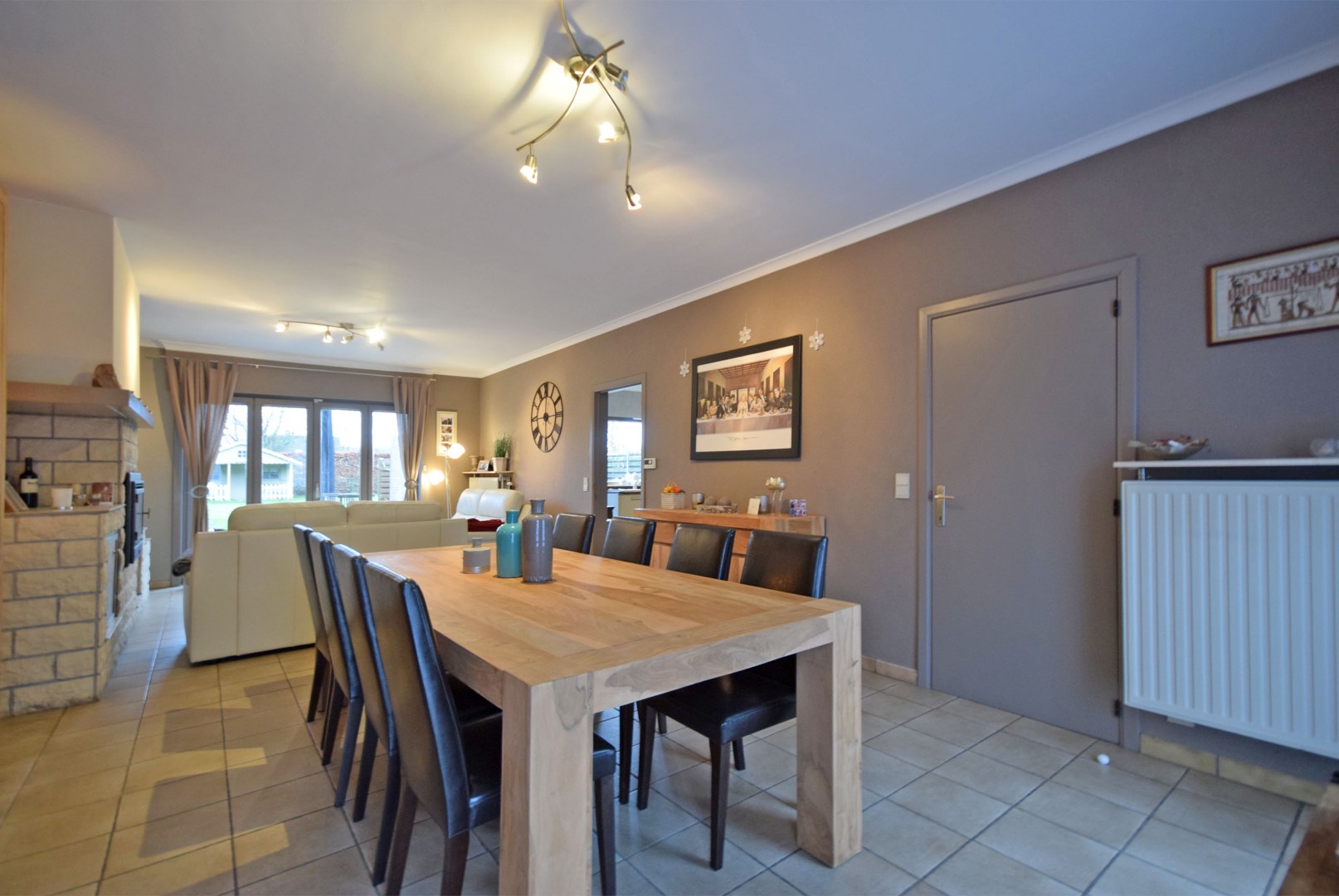 ZEER RUIME EN GOED ONDERHOUDEN HALF OPEN BEBOUWING - foto 3