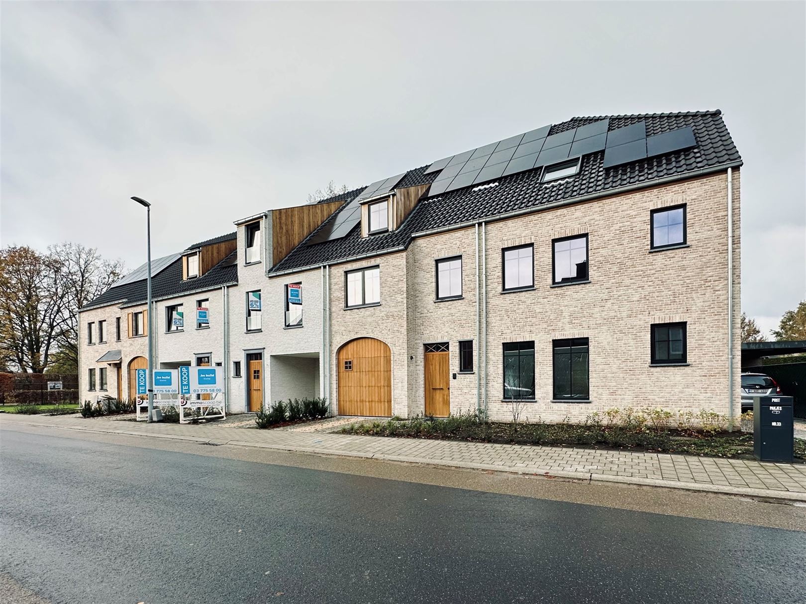 House for sale in Sint-Pauwels with 4 bedrooms - photo 1