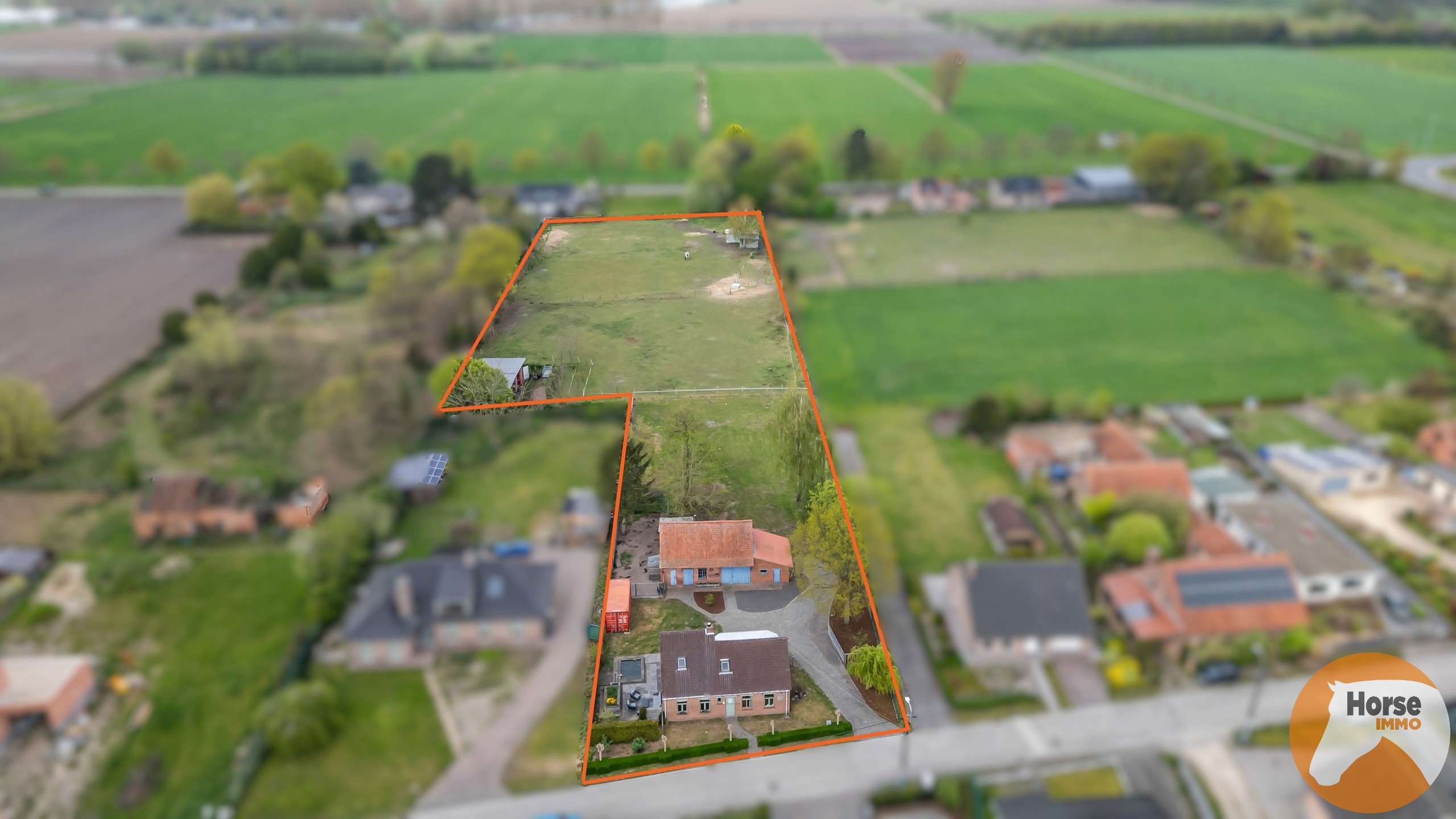 LOKEREN - Charmante woning met schuur en aanpalende weide  - foto 3