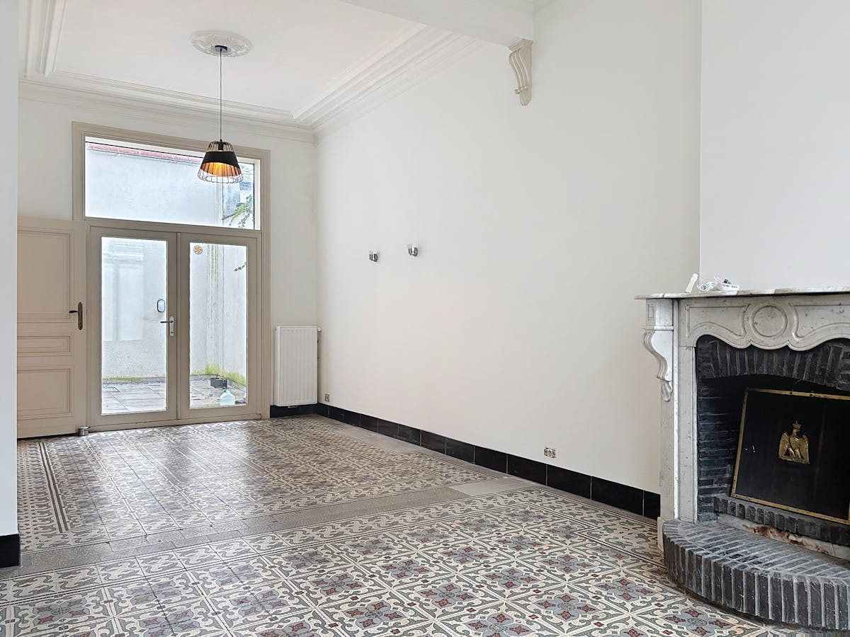 Maison de 4 chambres avec cour ensoleillée à Roeselare - photo 2