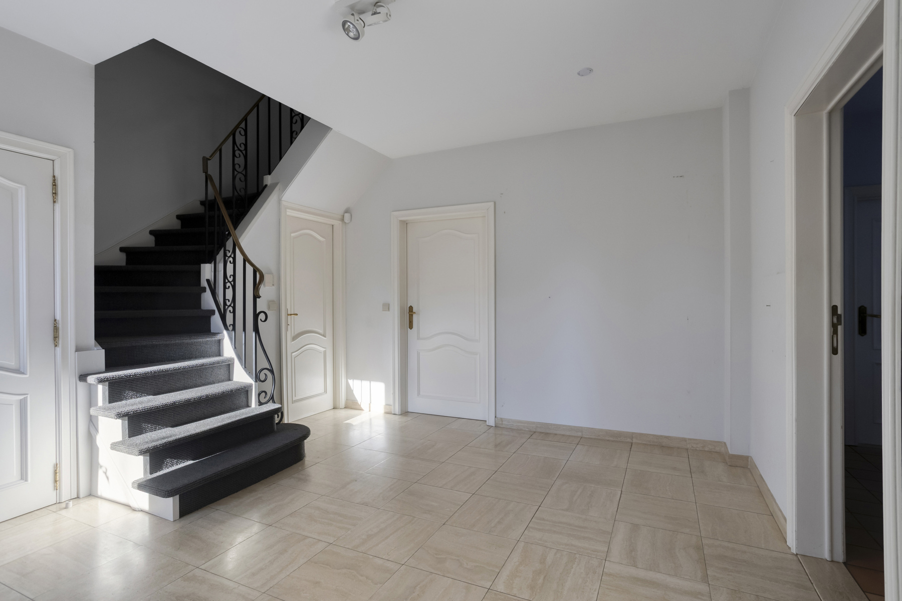 Karaktervolle 3-gevel woning op ideale ligging - foto 5