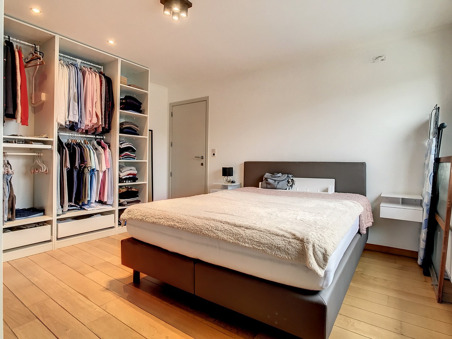 Tweeslaapkamer appartement met ruim terras - foto 4