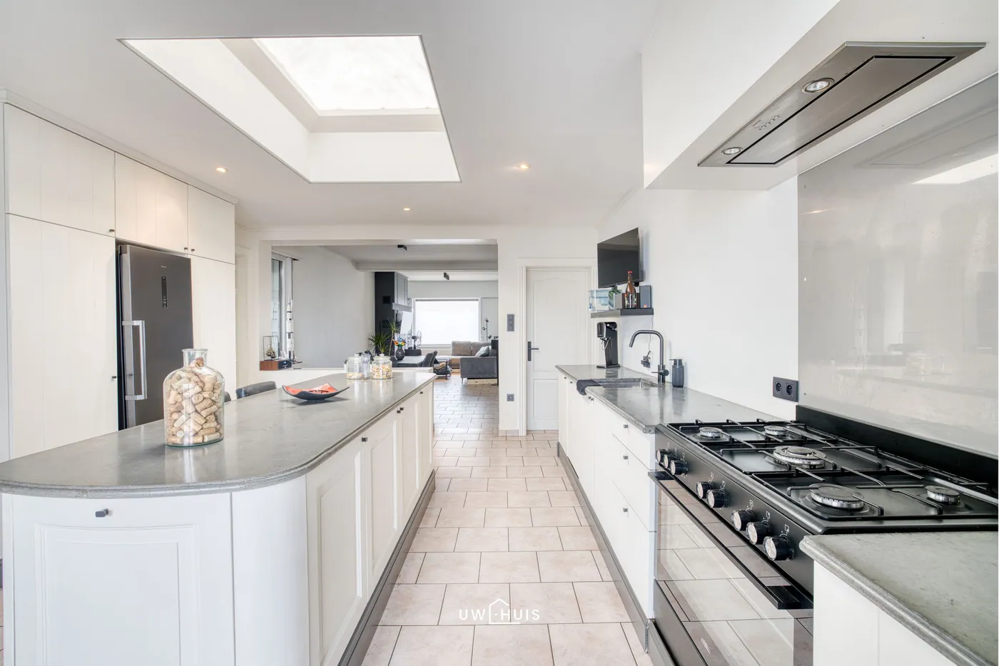 Instapklare woning met ruime tuin en garage nabij het centrum - foto 4
