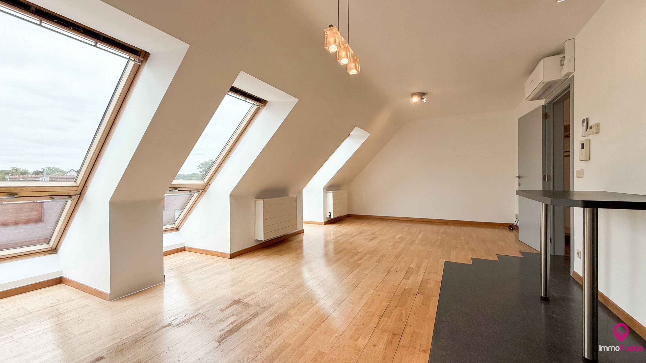 Duplexappartement met terras met uitstekende verbinding! - foto 2