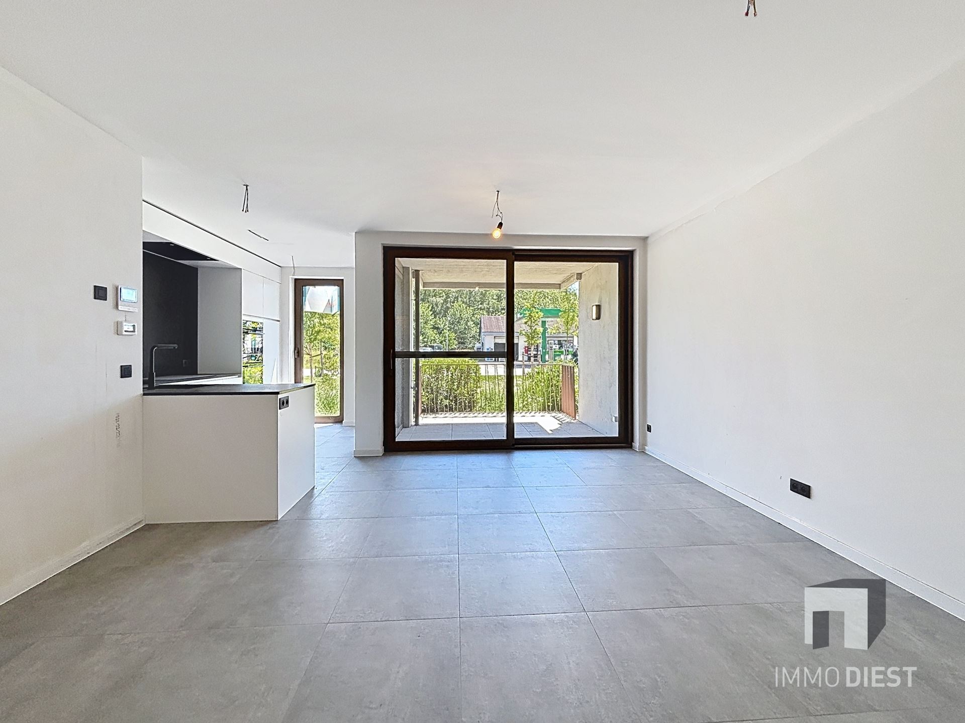 Gelijkvloers appartement met 2 slaapkamers. - foto 2