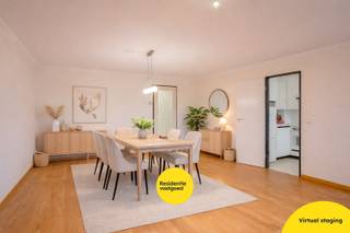 Dit zeer ruim appartement op de derde verdieping is gelegen in de gegeerde wijk Kristus Koning, nabij het Graaf Visartpark. Met een...