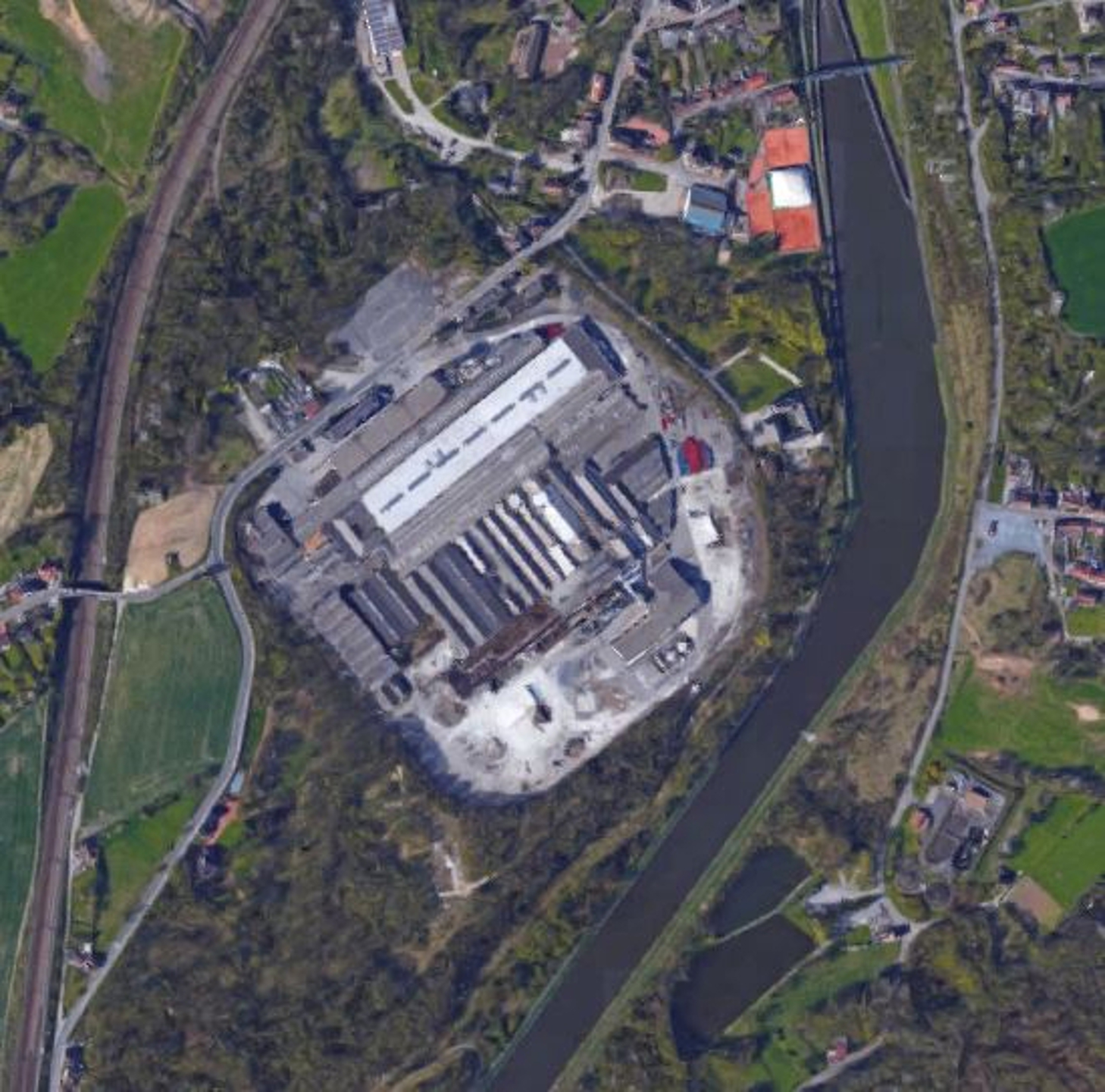 Commercial for rent in Roux - photo 5