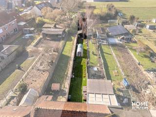 Deze goed onderhouden woning in het charmante Wijtschate biedt een praktische indeling en een uitzonderlijk ruime tuin waarin je volledig tot...