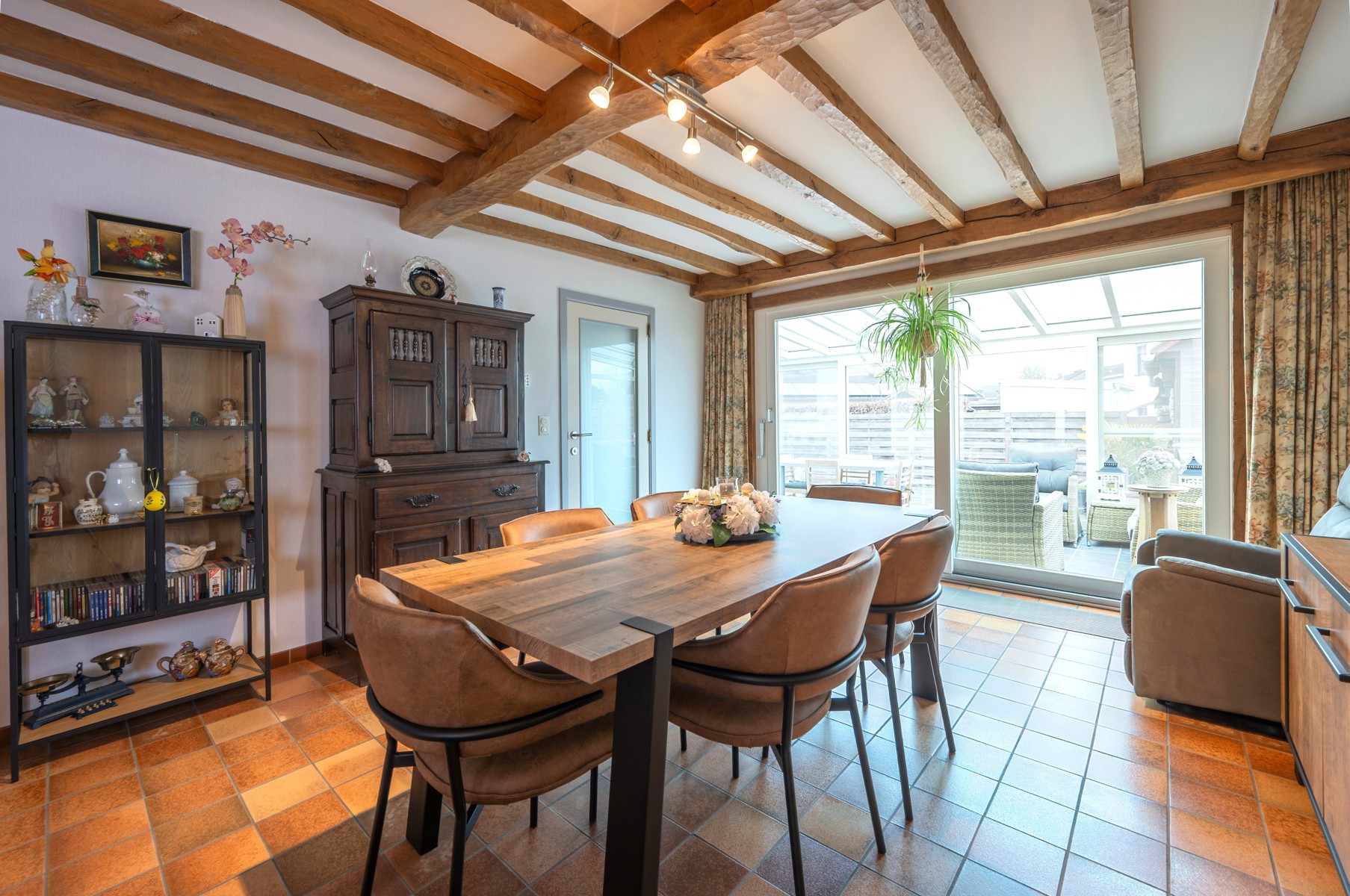 Ruime (244m²) 5-slaapkamerwoning in doodlopende straat - foto 4