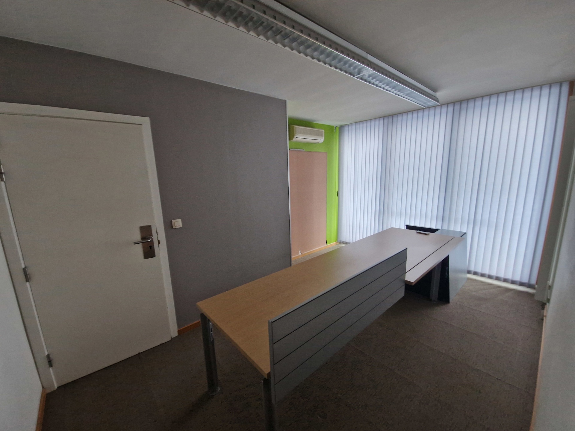 Commercial à vendre à Dilsen-Stokkem - photo 4