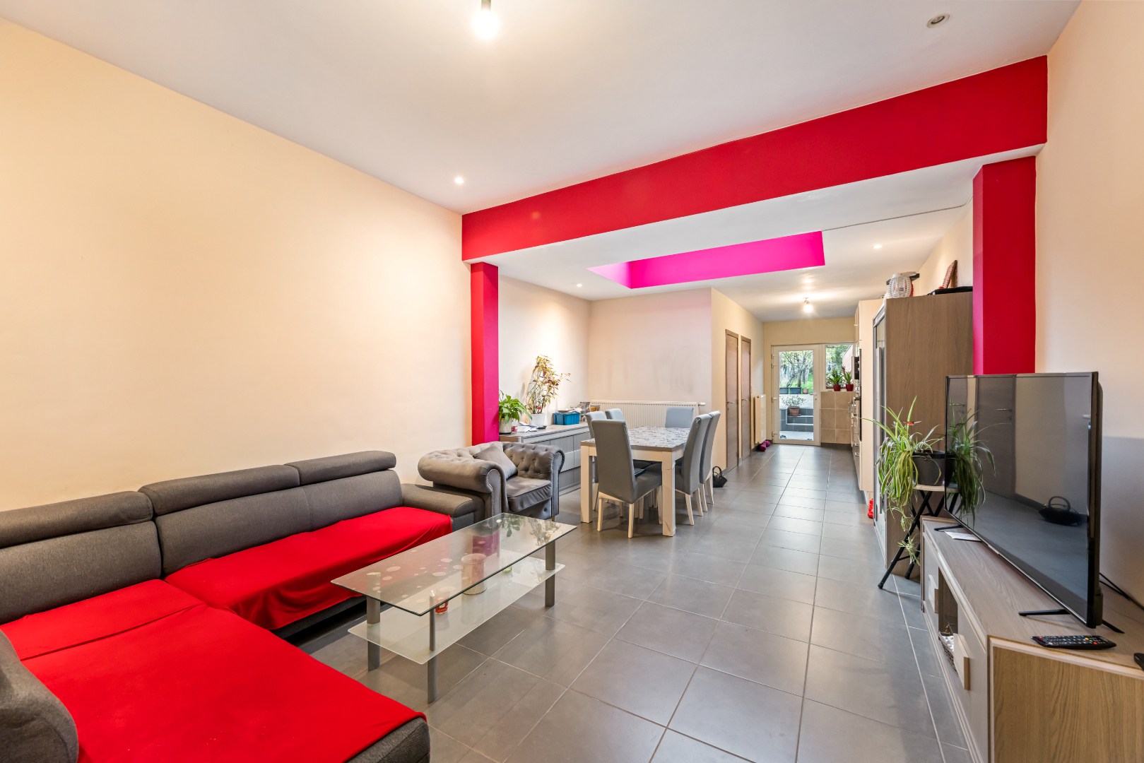 Maison rénovée avec jardin, située dans un quartier calme à Alost - photo 2