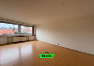 Ruim 2-slaapkamerappartement met terras in rustige residentie te OostendeOp de derde verdieping van een kleinschalige en rustige residentie mét lift...