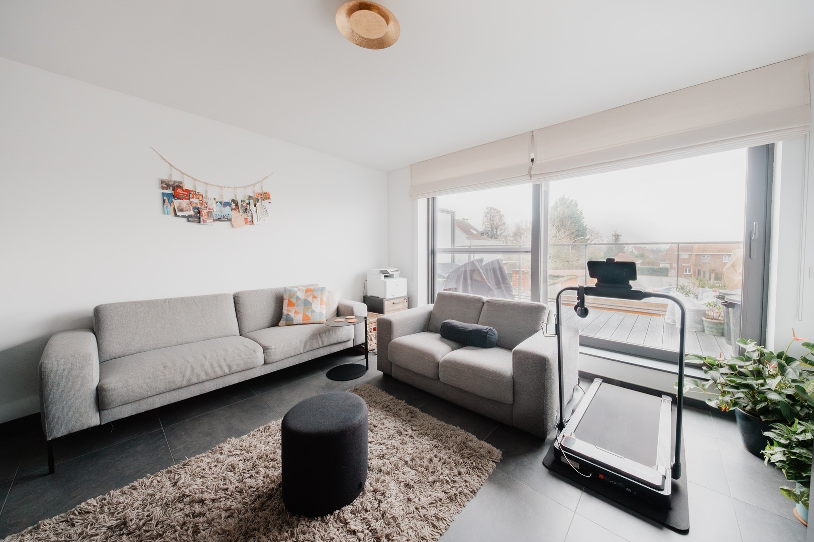 Duplex appartement met 3 slaapkamers, 2 badkamers en 3 autostaanplaatsen. - photo 2