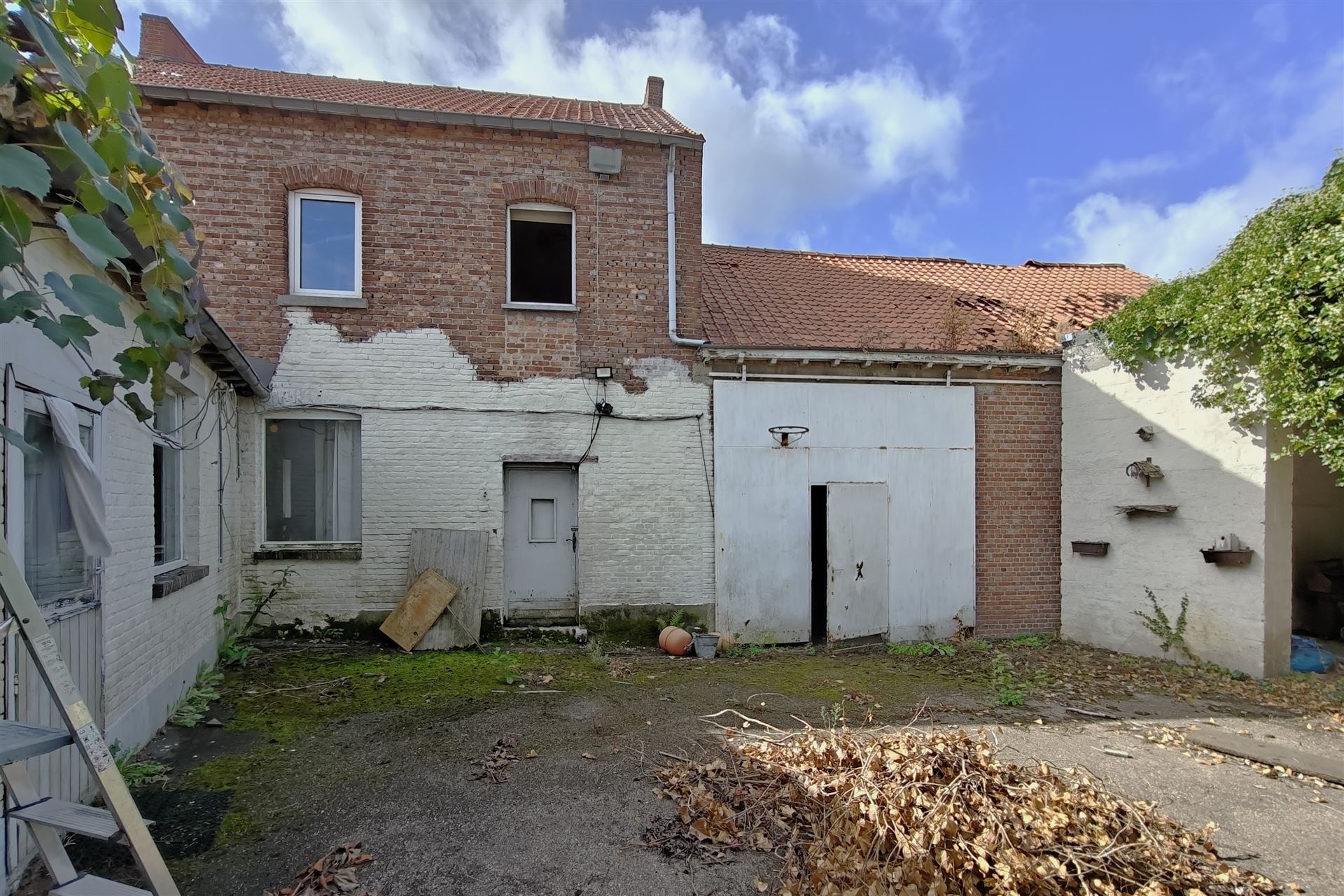 Handelspand met woonst op zeer gunstige locatie te Diepenbeek - foto 3