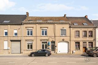 Interessante investering met mooi rendement! Gelijkvloers appartement met 2 slaapkamers, garage en uitbreidingsmogelijkheden. Dit ruime...