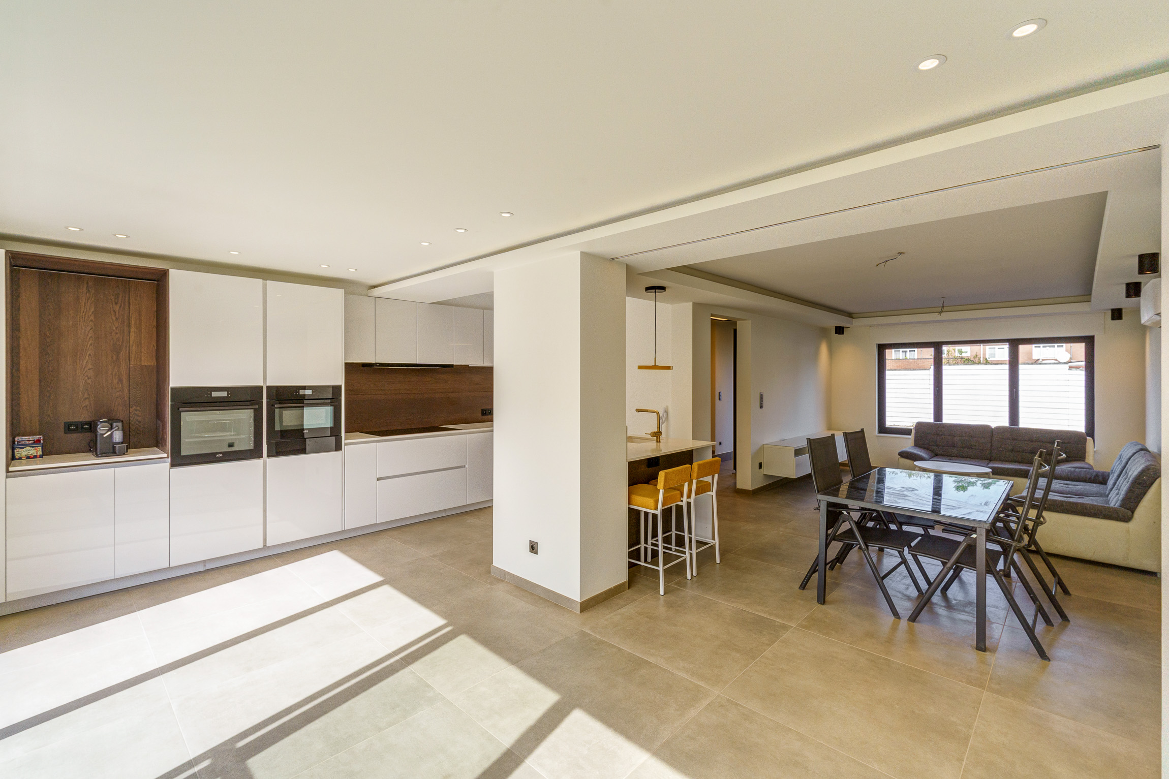 Gerenoveerde en energiezuinige woning met tuin en garage - foto 5
