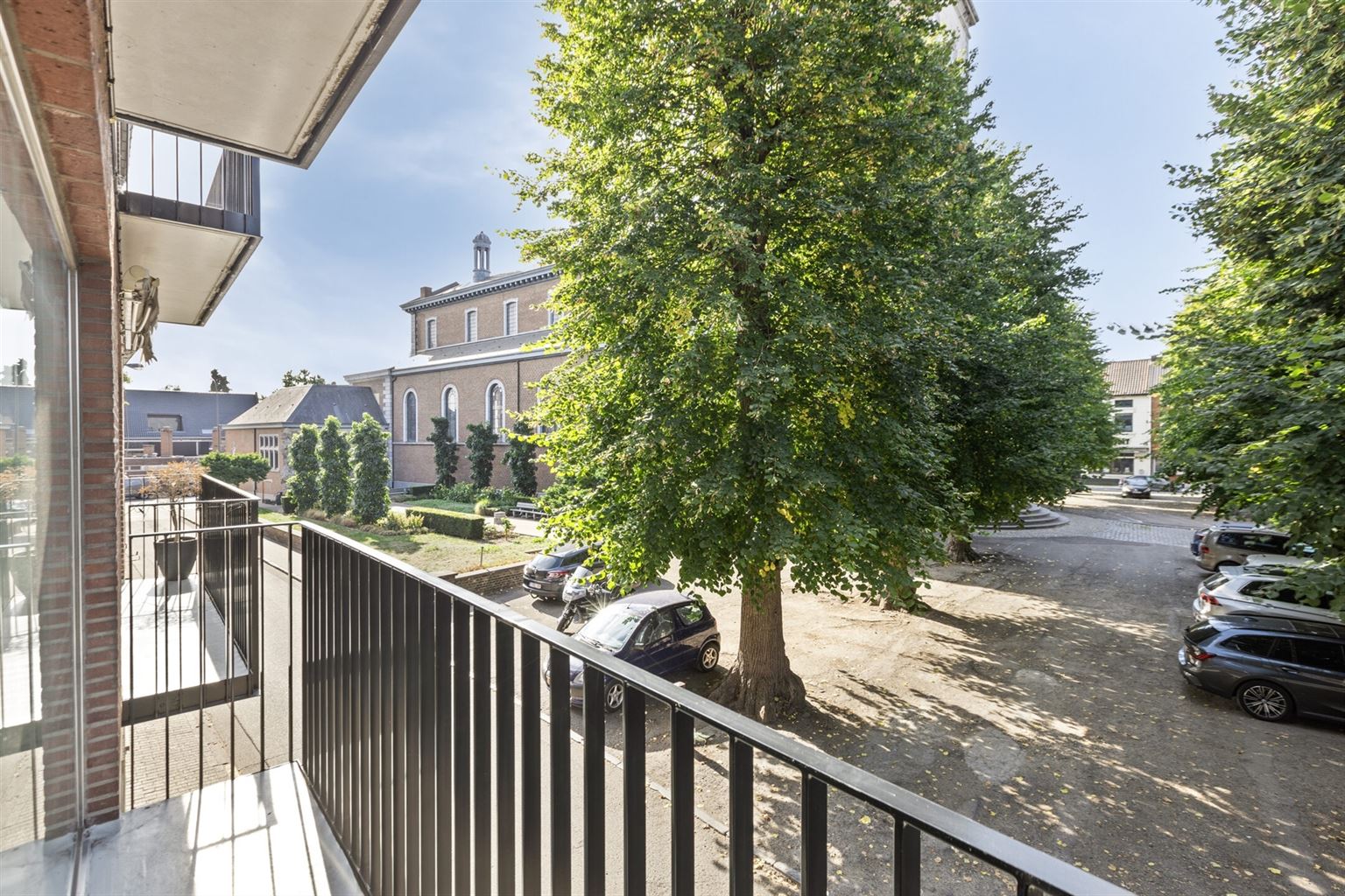 Apartment for sale in Maaseik with 3 bedrooms - photo 3