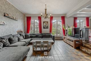 Voor meer info en foto’s, surf naar www.swevers.be – Op zoek naar ruimte, comfort én mogelijkheden? Deze instapklare open bebouwing in...