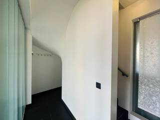 Te koop: instapklare en gezellige woning gelegen pal in het centrum van Wellen, dit in een zeer rustige zijstraat. De woning beschikt over een...