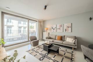 Dit luxueuze appartement te koop is gelegen op de eerste verdieping van Residentie Rino (2021) temidden centrum Oostende. Het appartement biedt...