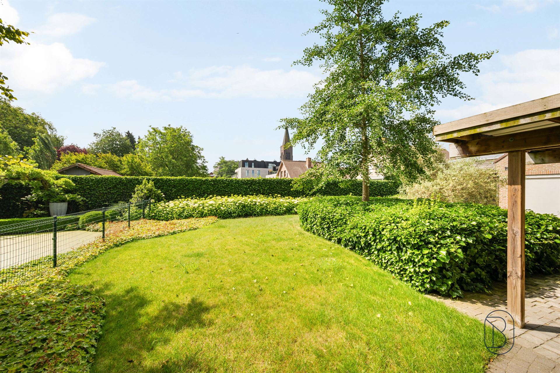 Exclusive property with a beautiful garden in Wielsbeke - photo 5