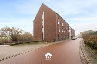 Te koop: moderne studentenkamer in Leuven, gelegen aan de Groenstraat, op de stadsrand en nabij scholen, openbaar vervoer en het treinstation.Deze...