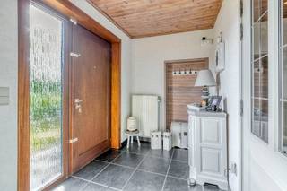 [[ DIT PAND NEEMT DEEL AAN DE ERA OPEN HUIZEN DAG OP 13/6 VAN 13:00 TOT 14:00 ]]Beringen: volledig gerenoveerd gelijkvloers appartement met tuin,...